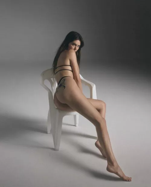 Kendall Jenner has some amazing legs