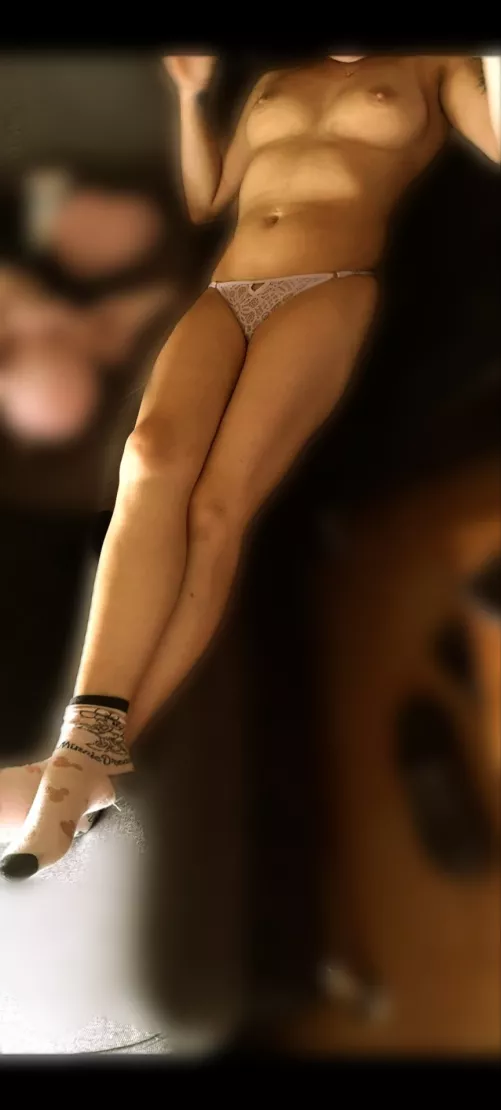 Let's spend a cosy day on the sofa together...