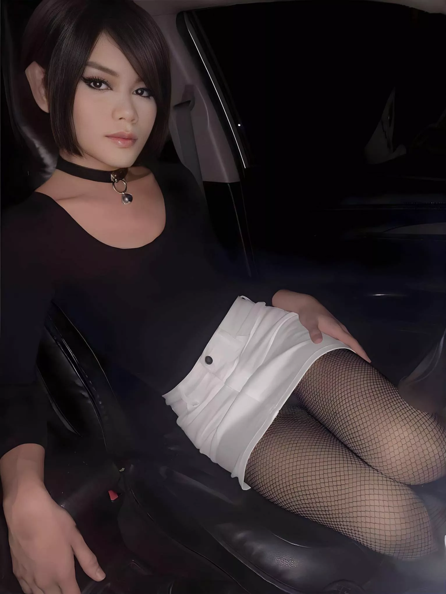 Li’l Rosie being your hot pickup girl. Shall we make a ride baby? 🥀💋🥰