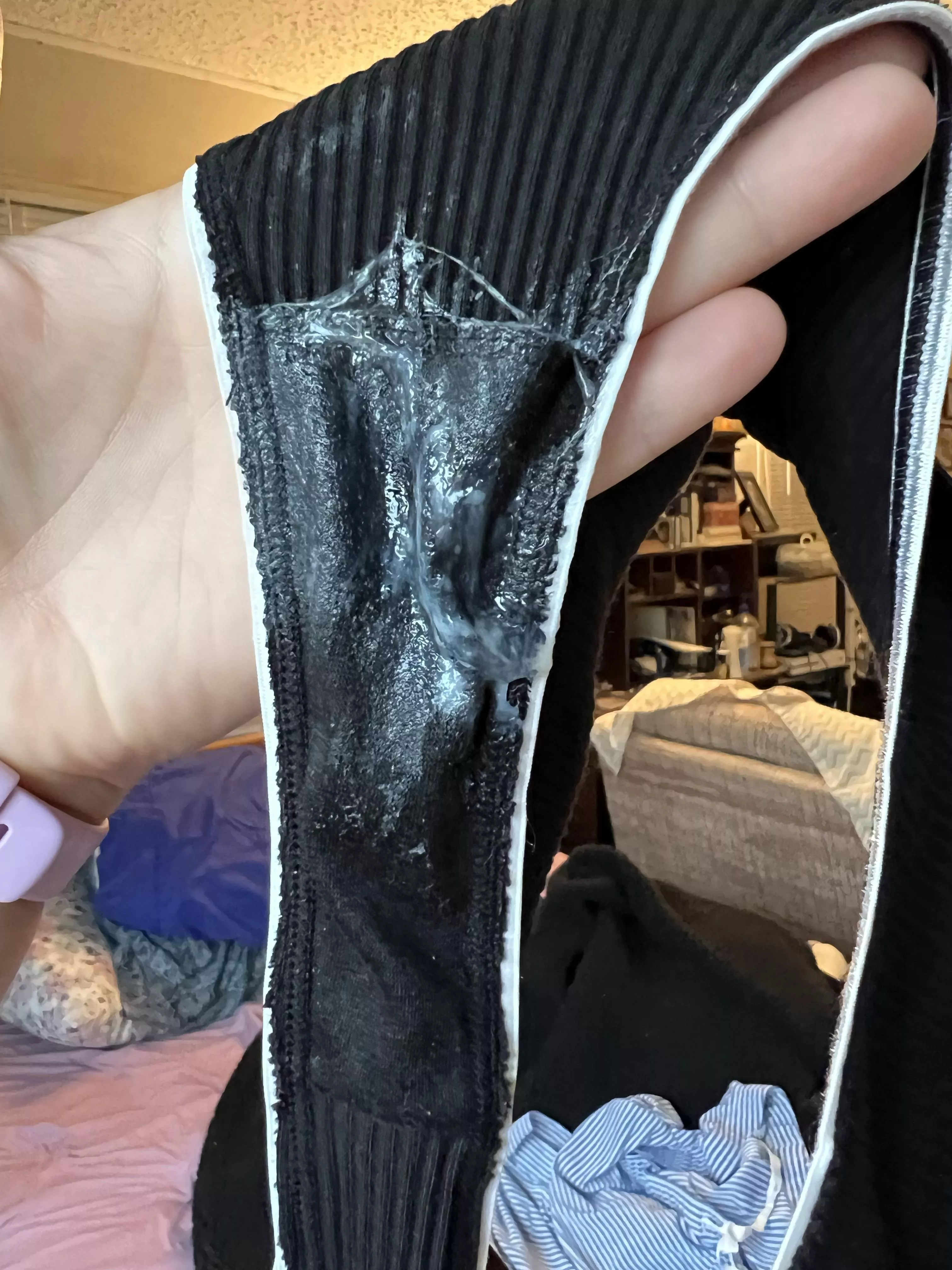 My pussy is up to her tricks again! Or do we think this is a tasty treat 🤔