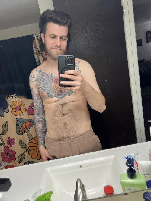 Not gray sweats but I think the effect is the same 😈 DMs open