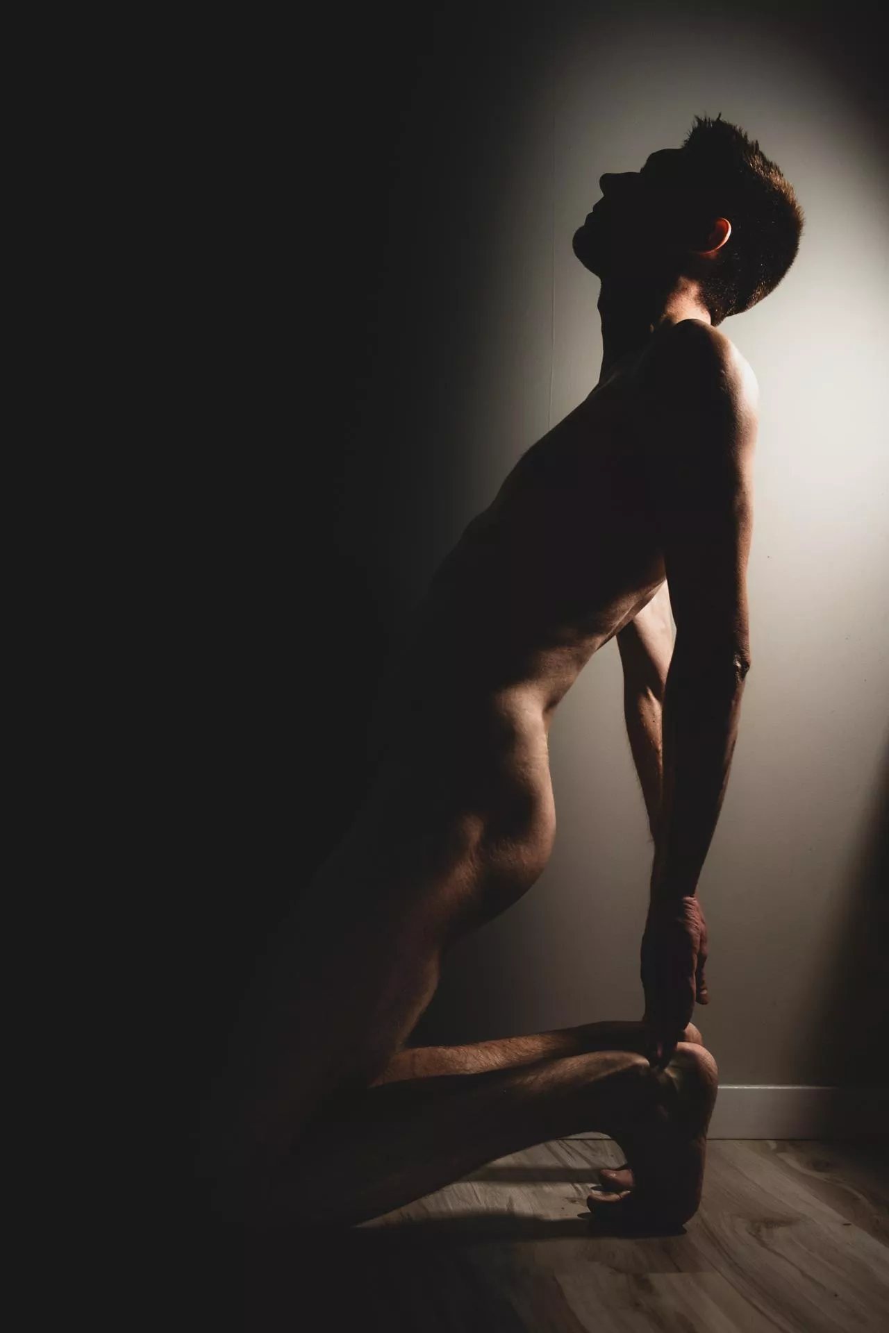 Play of light and shadow