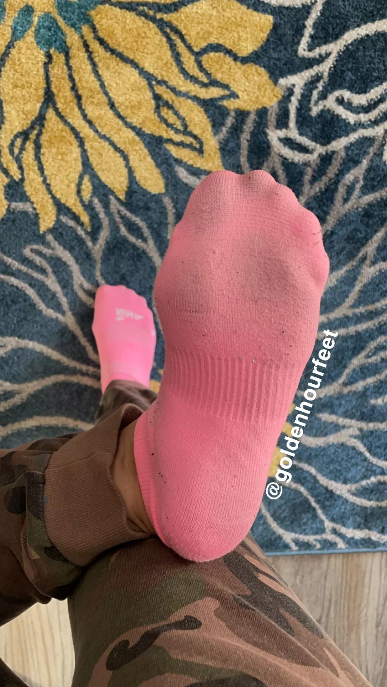 Stop & smell my socks😈