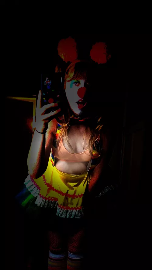 The spotlight operator keeps clowning around