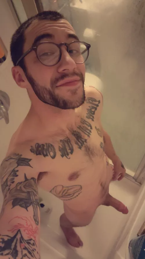 This angle is goofy, but I really like this picture😅