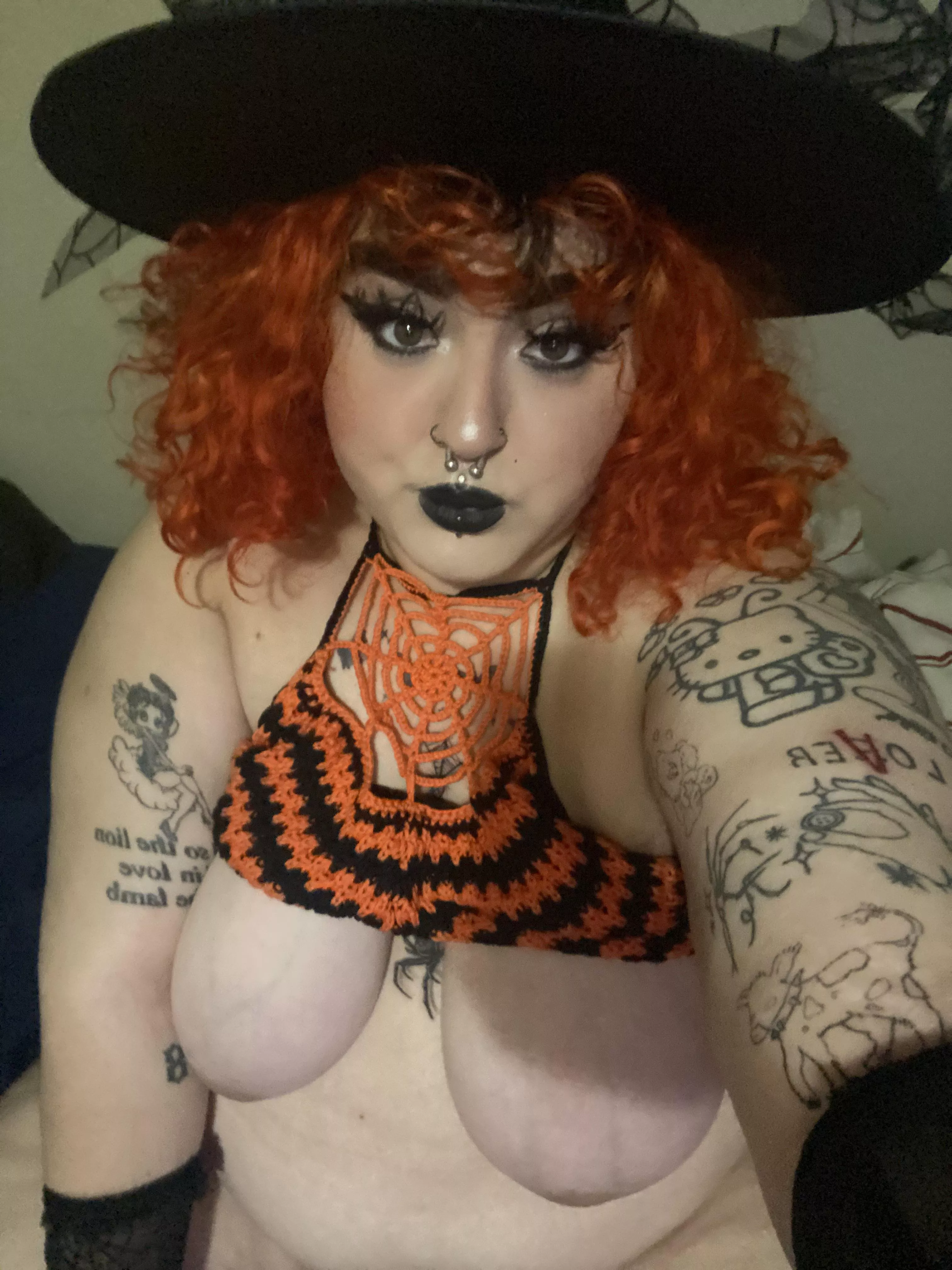 🦇witch vibes
