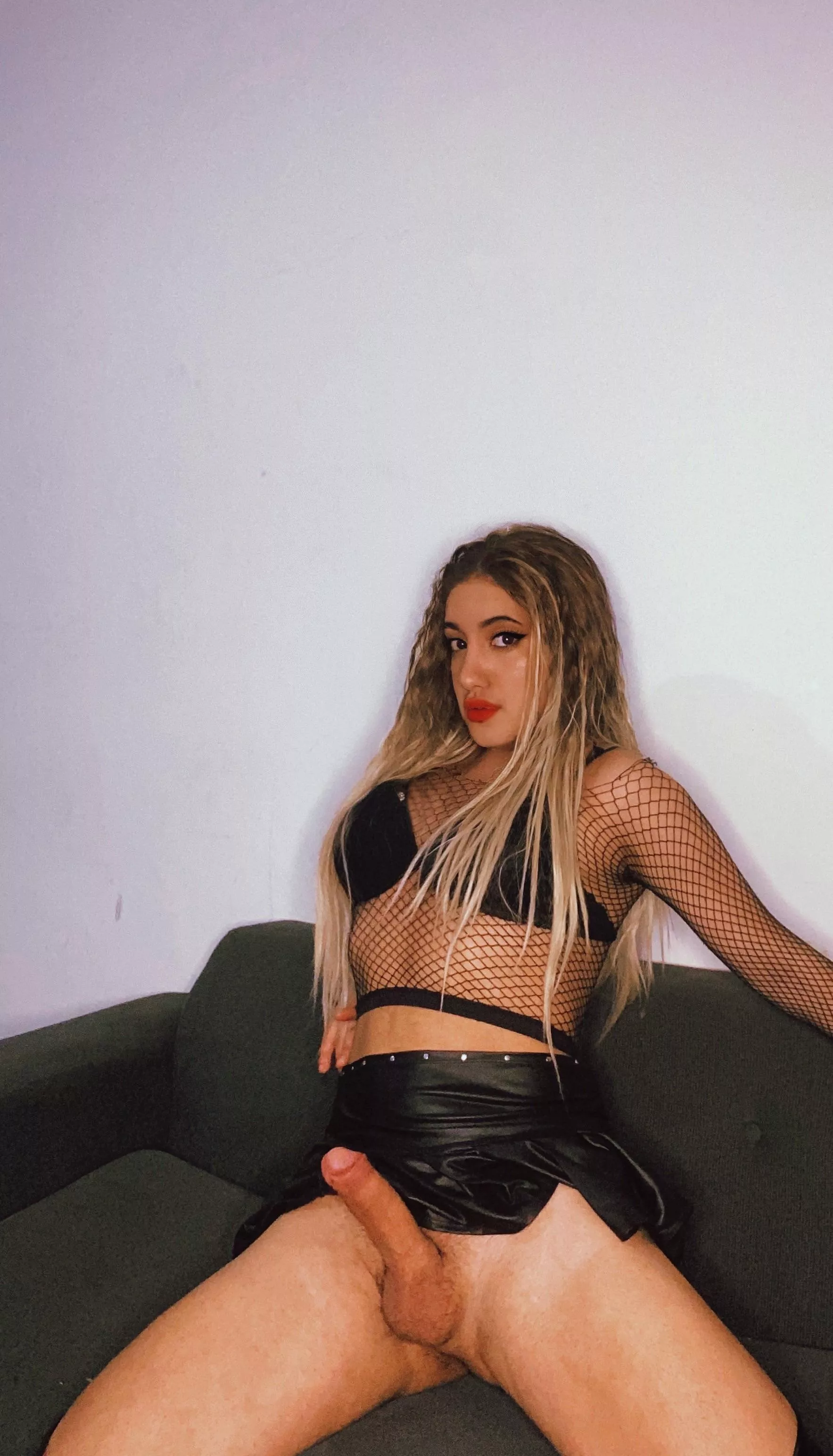 would you have sex with me? I’m just a girl with a dick 🤭😈