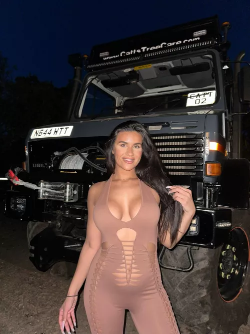 you wanna fuck the farmers daughter?