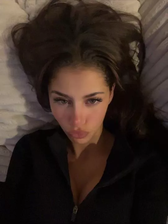 Come cozy with me and watch movies