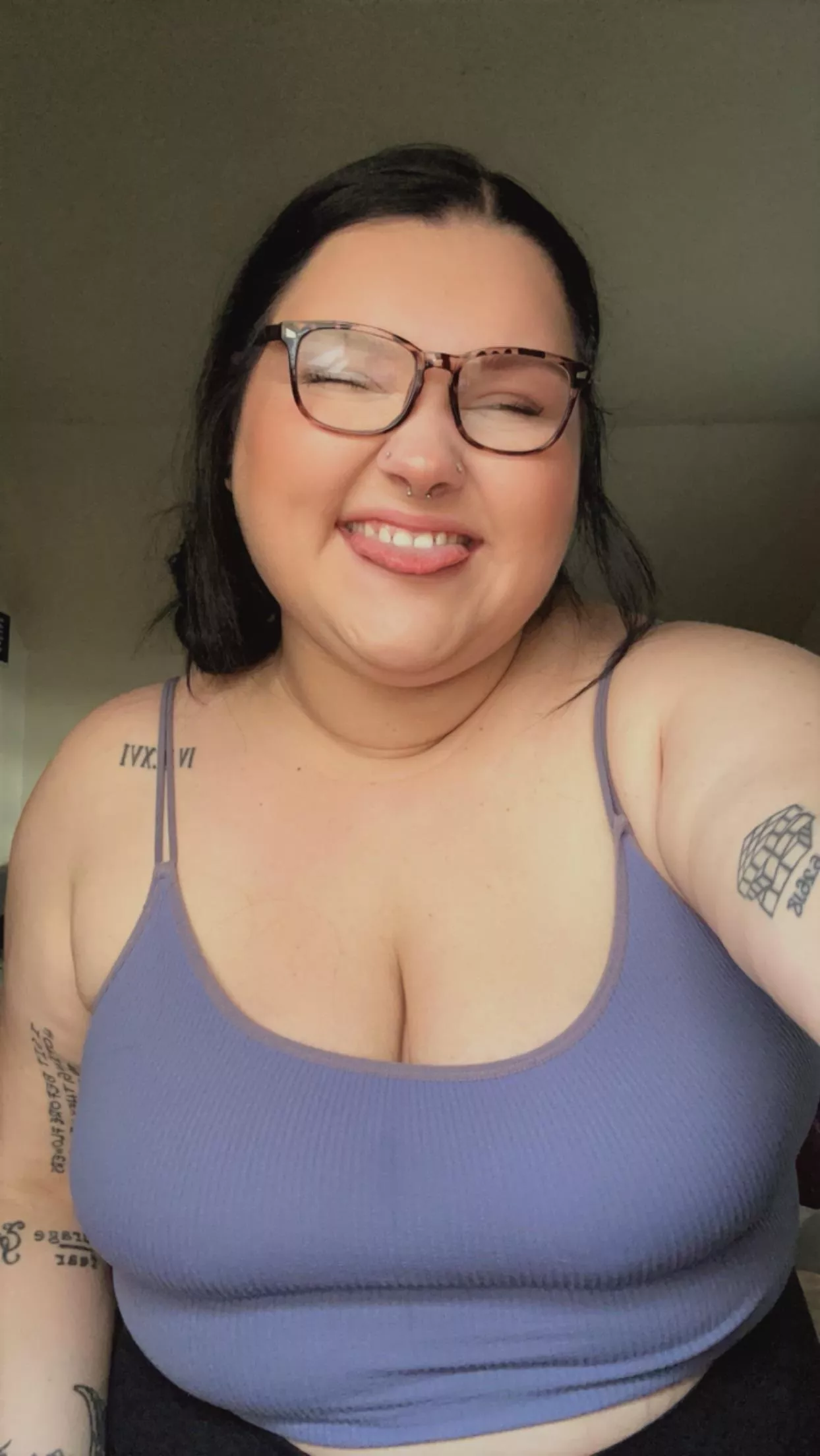 Come take these clothes off me. 😍