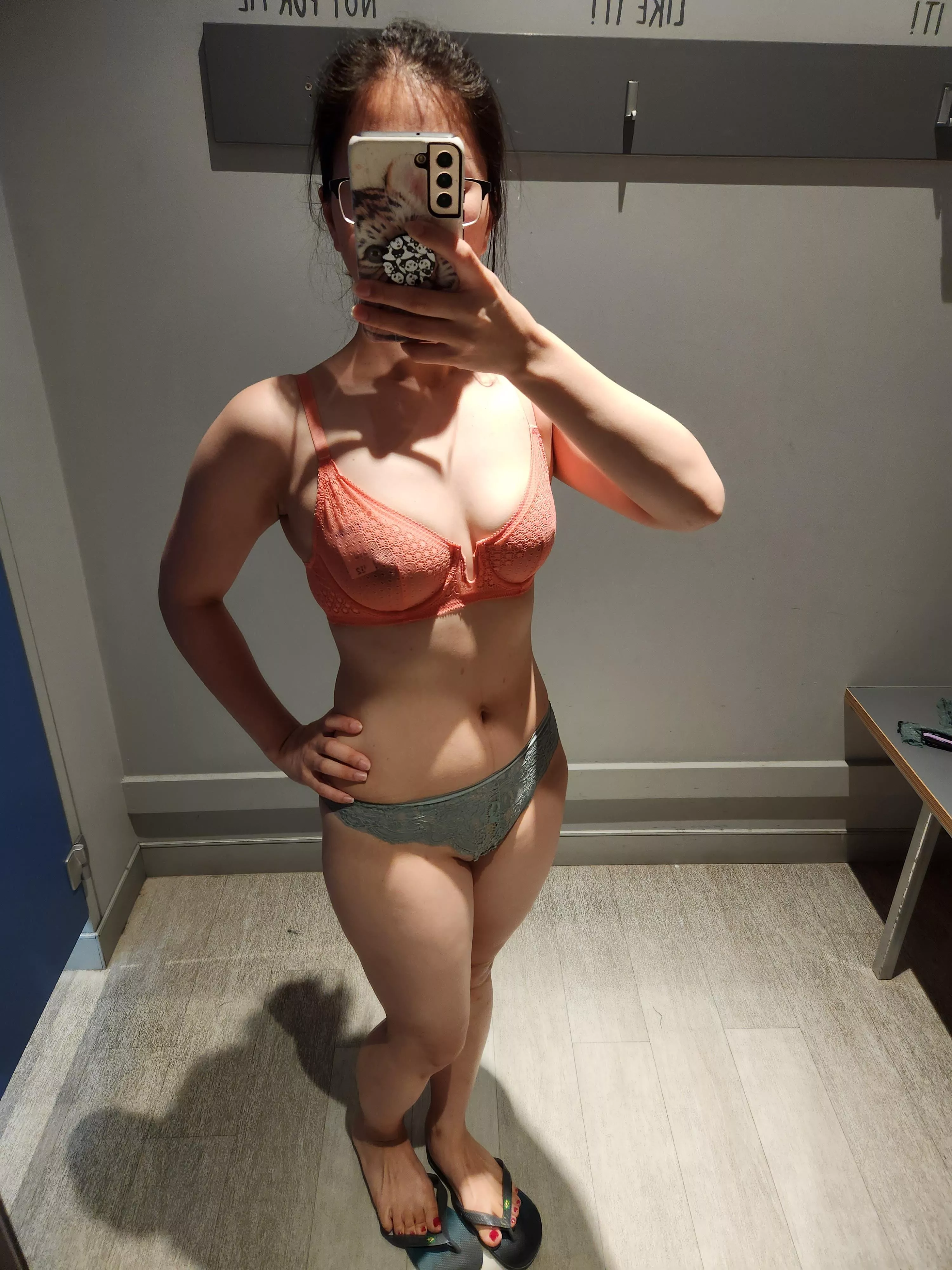 Did i catch you peeking?