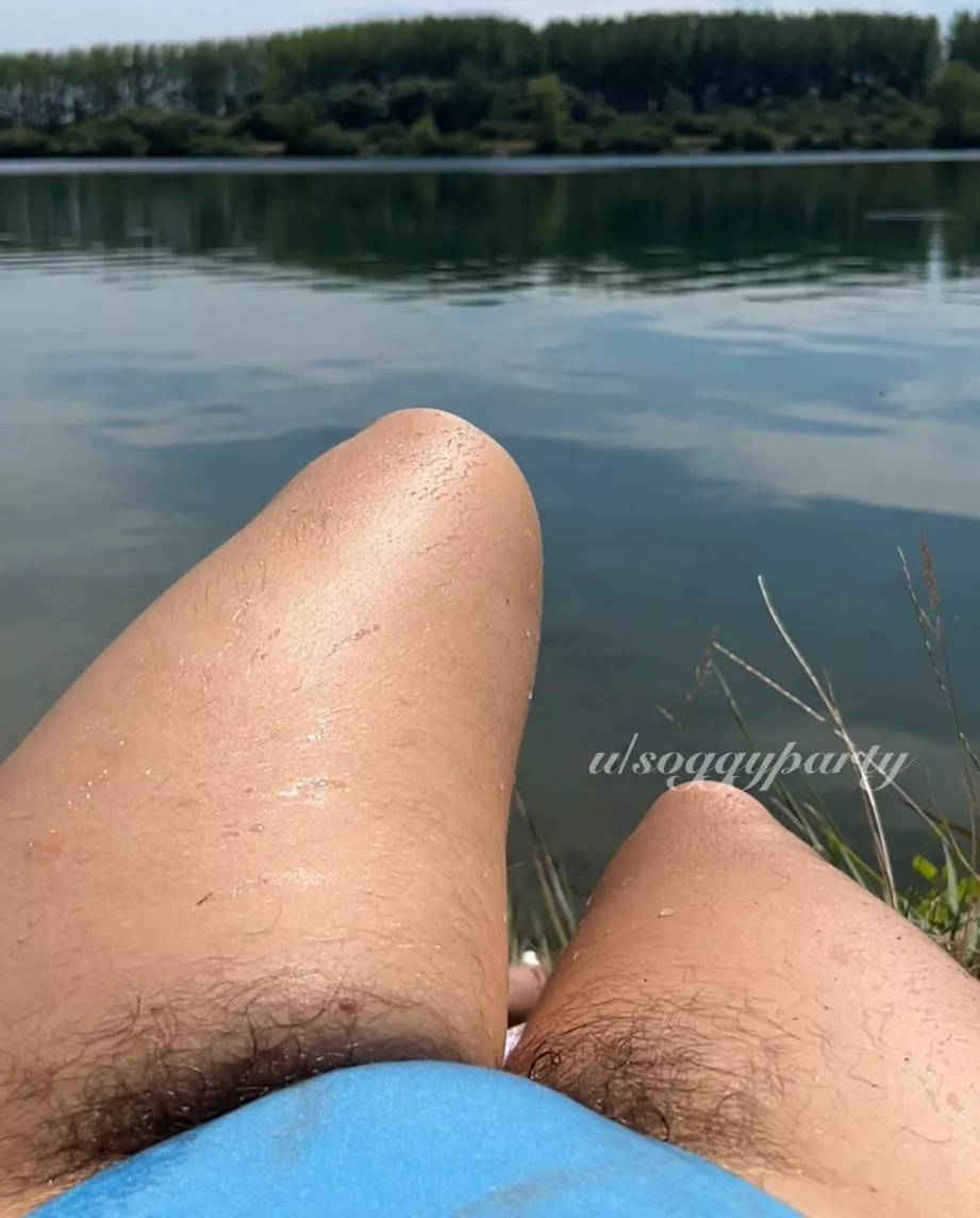 Going to the lake with my full bush makes me happy