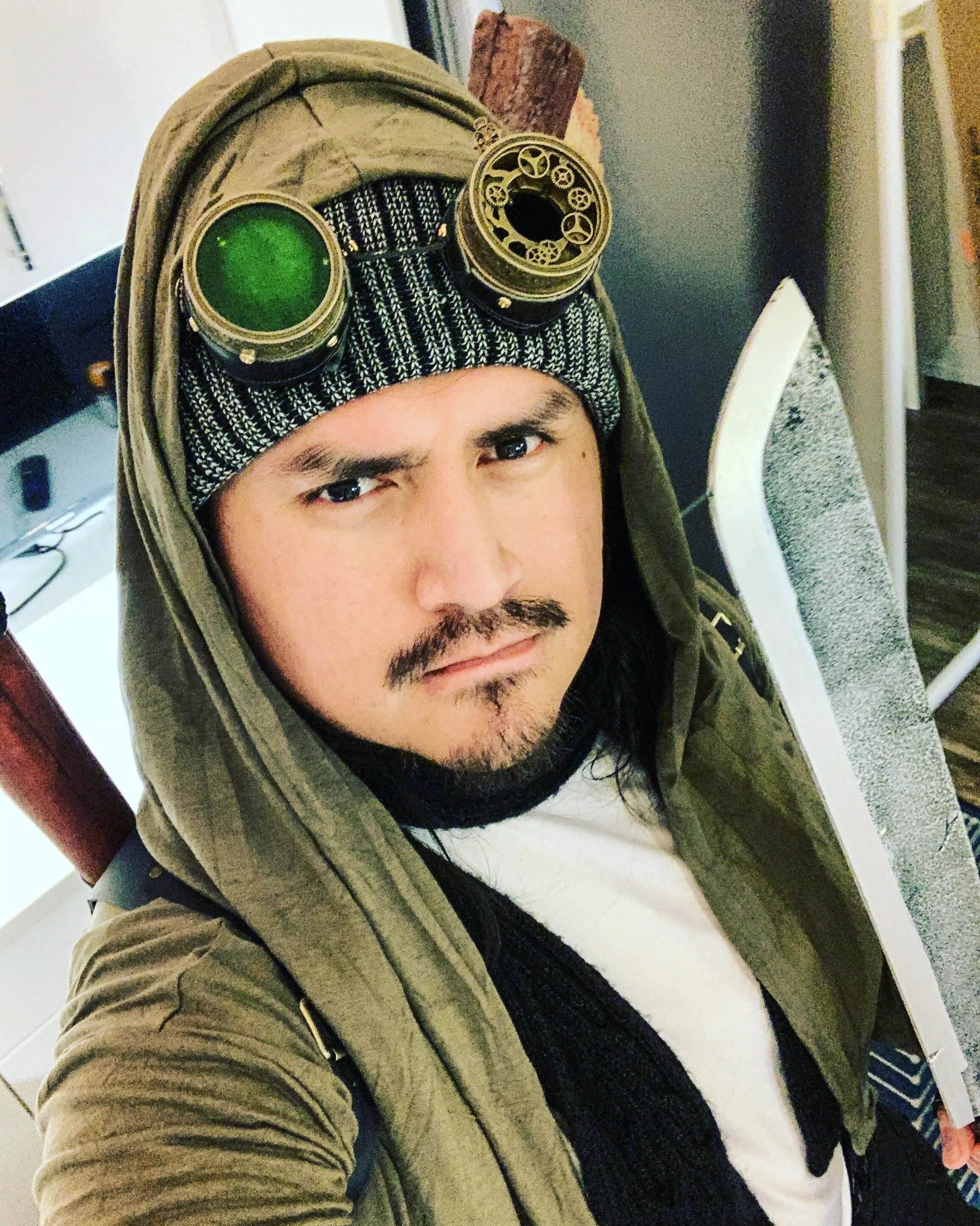 Hi, new here - pic of me trying to put together a last minute Halloween costume LOL Hi, new here - pic of me trying to put together a last minute Halloween costume LOL