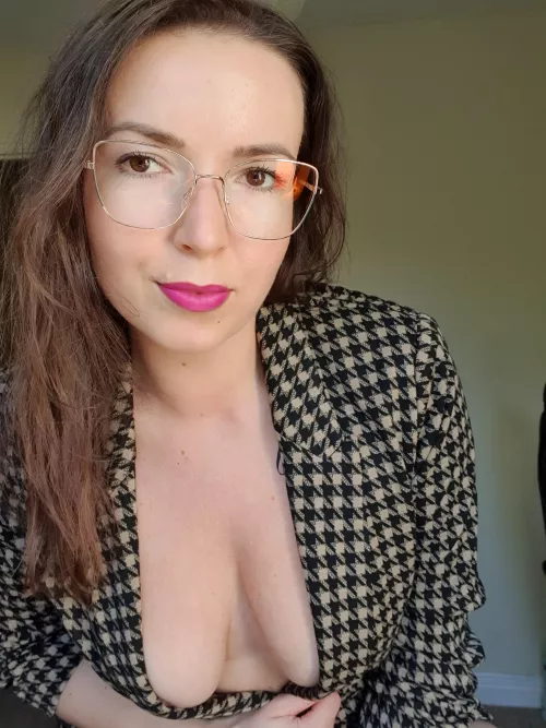 I encourage staring 👀