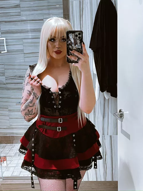 I want you to get me out of this dress 🖤