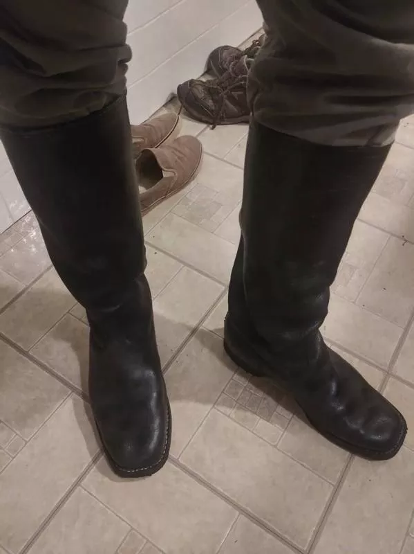 Jackboots in today's era: yes or no?