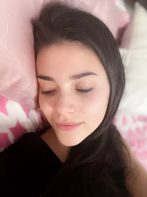 Just closing my eyes and trying to imagine how my older tutor looks naked! [f22]