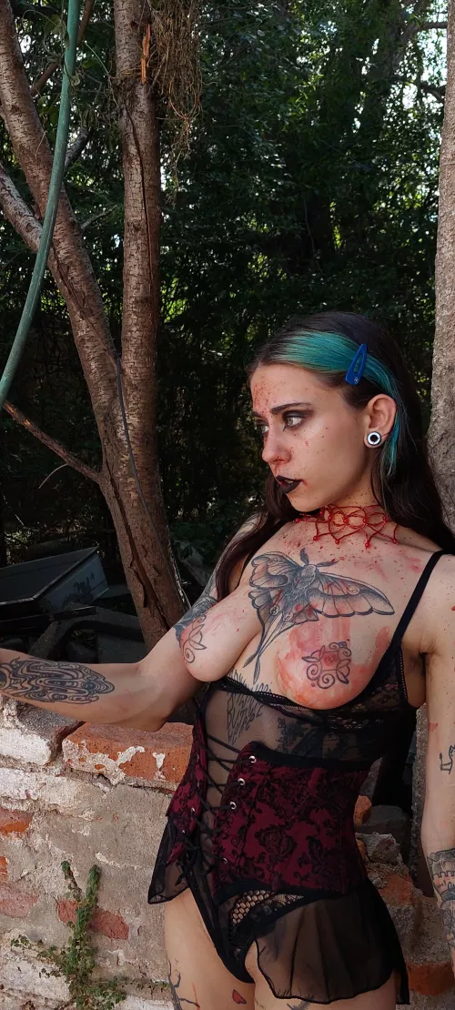 Just trying some spooky makeup