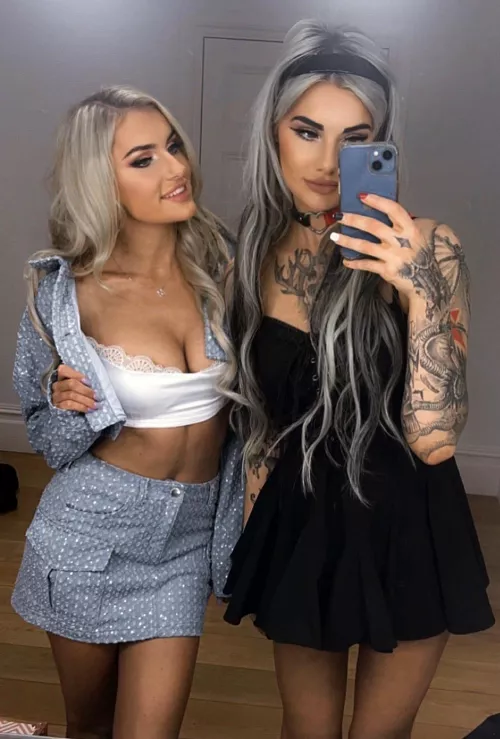 Mariah May & Hannah Taylor