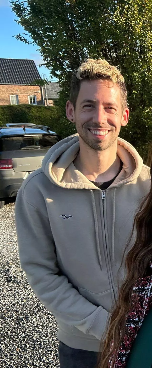 Morning! Can always use more PS/Switch friends! (Belgian) Morning! Can always use more PS/Switch friends! (Belgian)