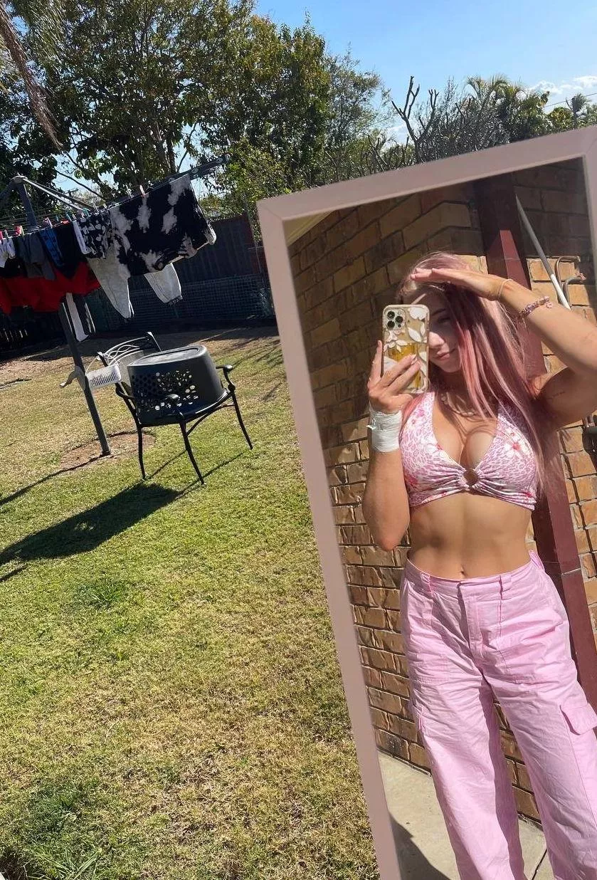 need someone to oil it up [IMG]