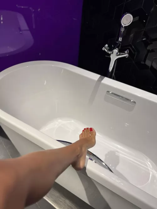 Preparing for a bath, care to join me? ❤️