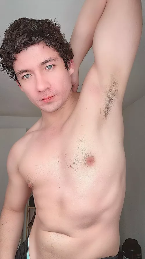 Shaved my face but decided to keep my pits