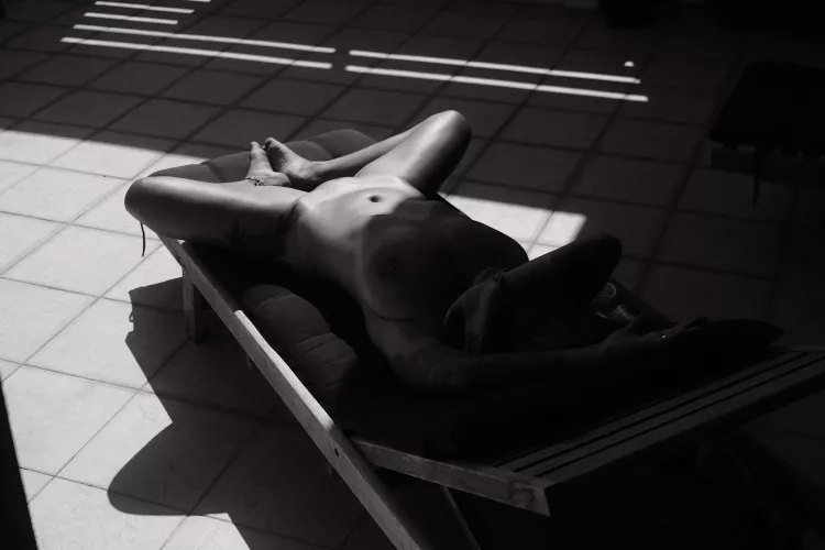 The Sunny Side 🖤 [OC]