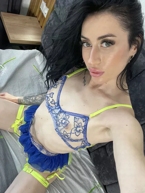 Wanna spank my cute butt?