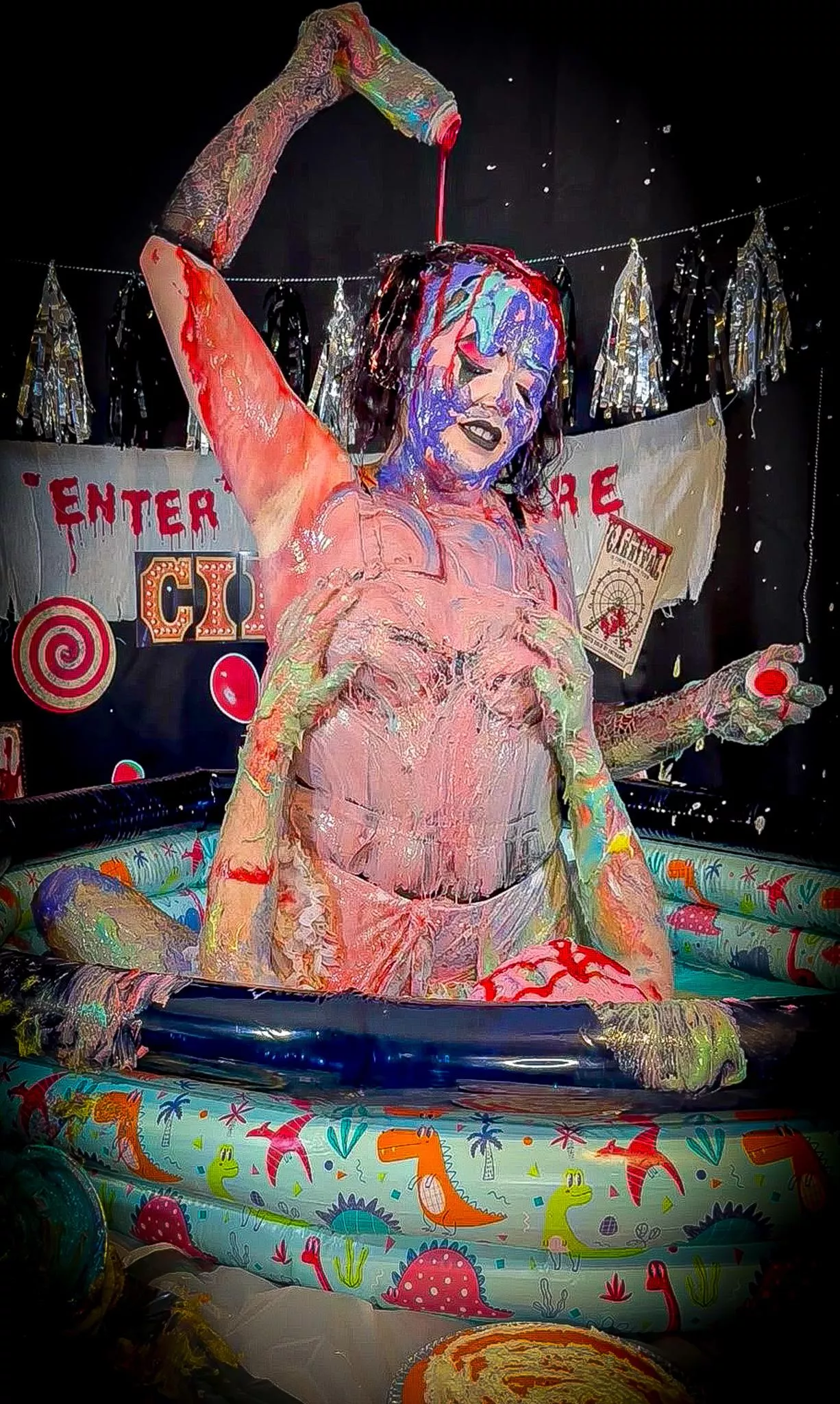 Would you be able to keep your hands to yourself? 🎯💦