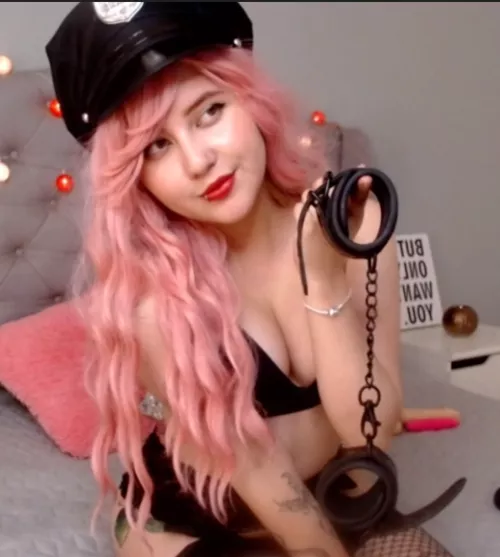 You're under arrest, cum with me
