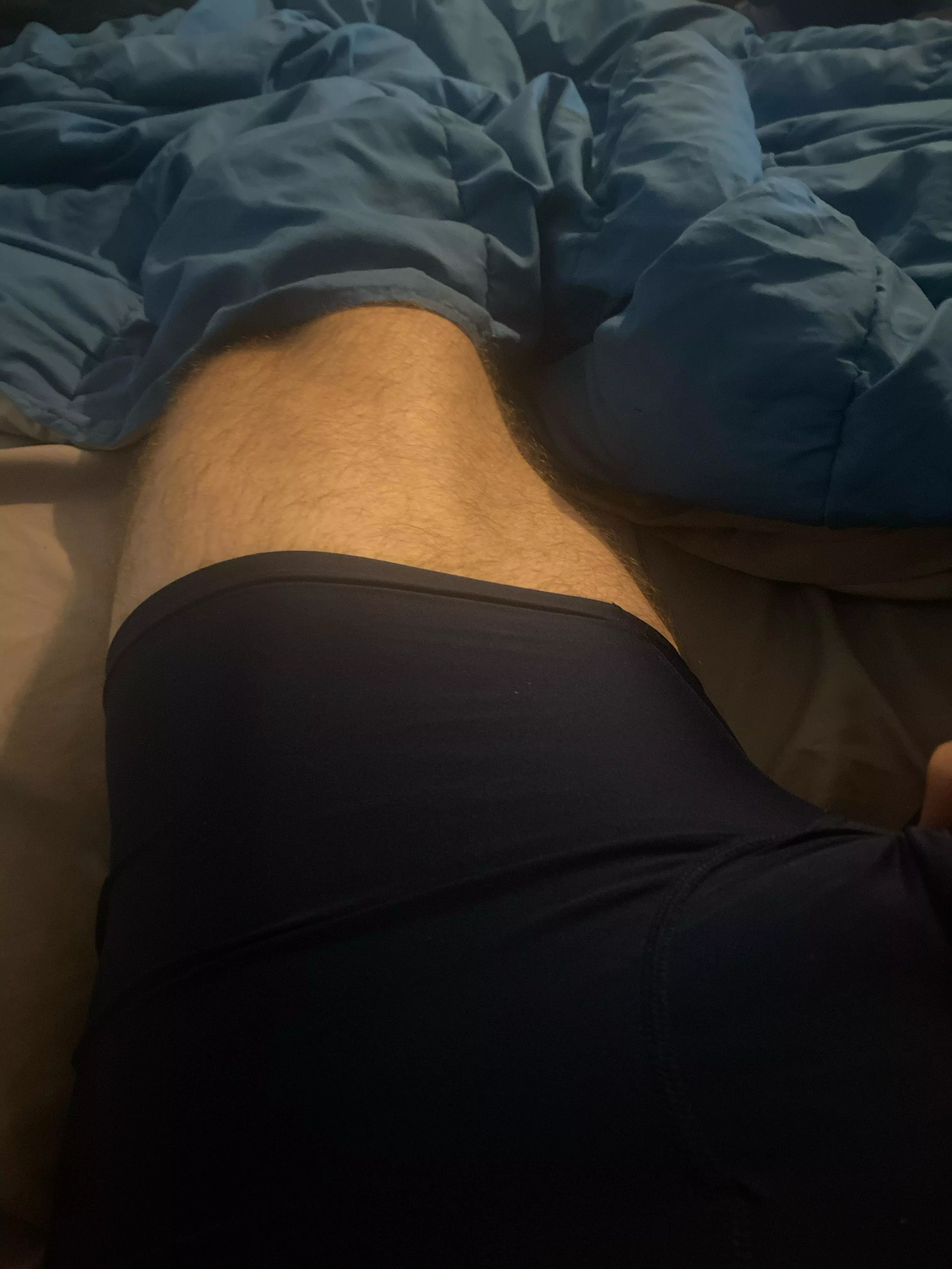 34 personal trainer and former Leo so this is most of my uniform