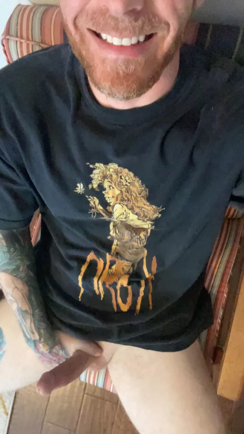 Breaking out old band shirts 🤘🏻