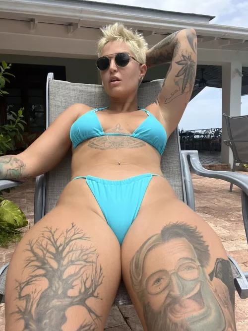 Do you like thick thighs?