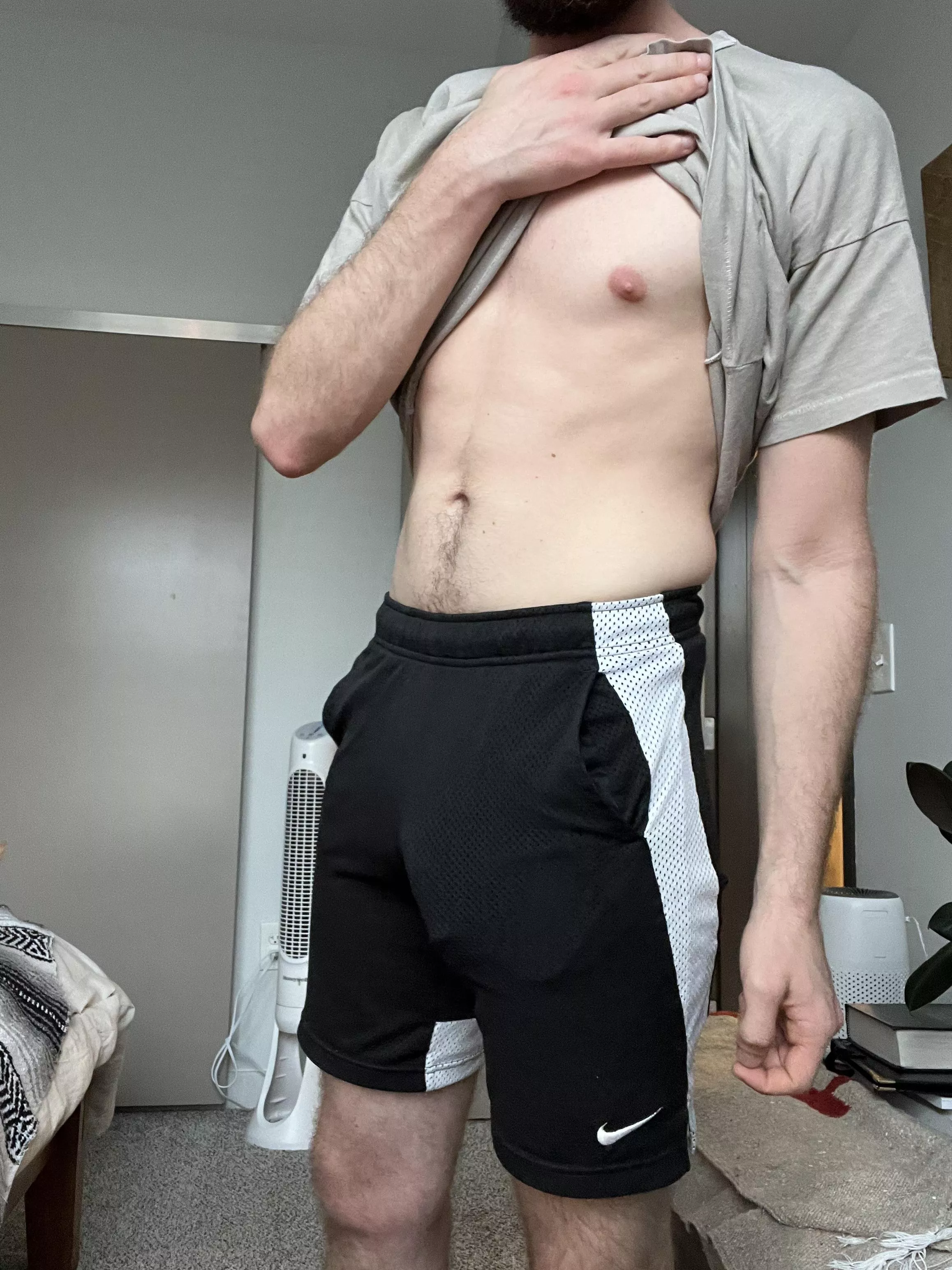 Found these lying on the floor at the gym today 🤤