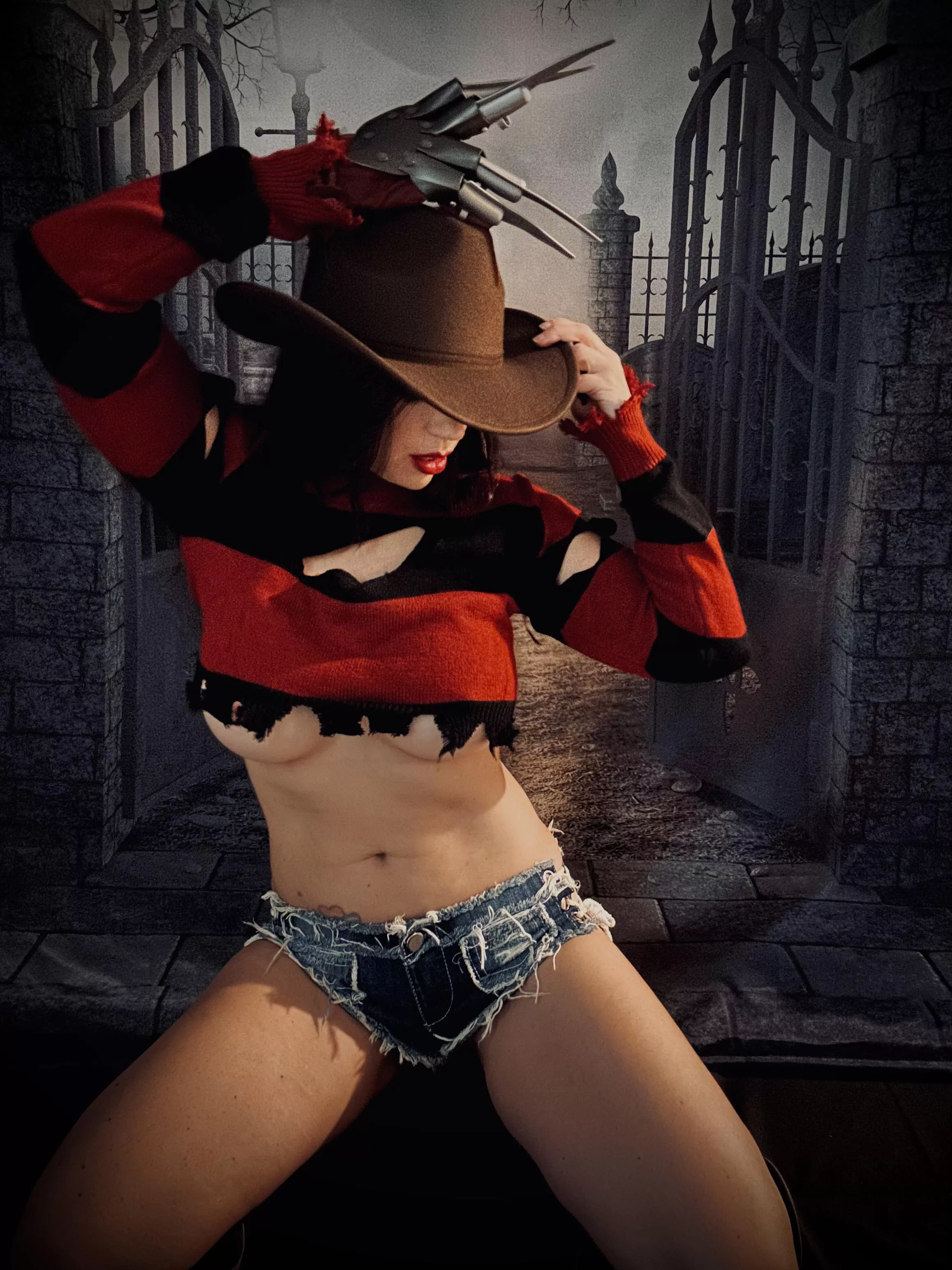 Freddie Krueger from Nightmare on Elm Street by VioletRoseSecret