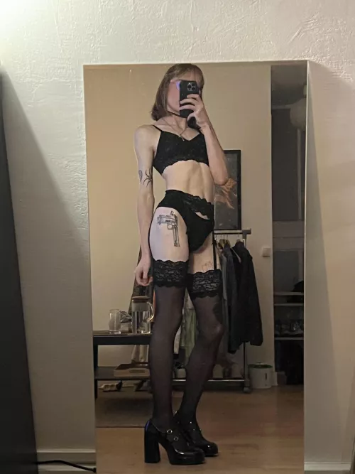 hello girls and gays