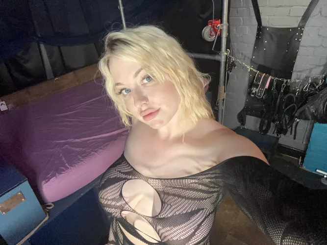 I only fuck obedient slaves. Say YES and maybe you'll get lucky