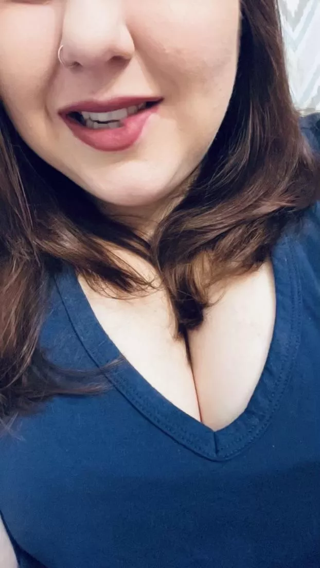 I’m felling a bit frisky this morning 😈😉