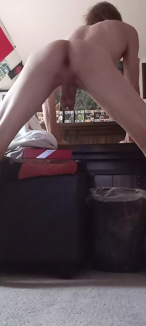 Is this twink fuckable?😊😚☺️😉😋🫢🥰