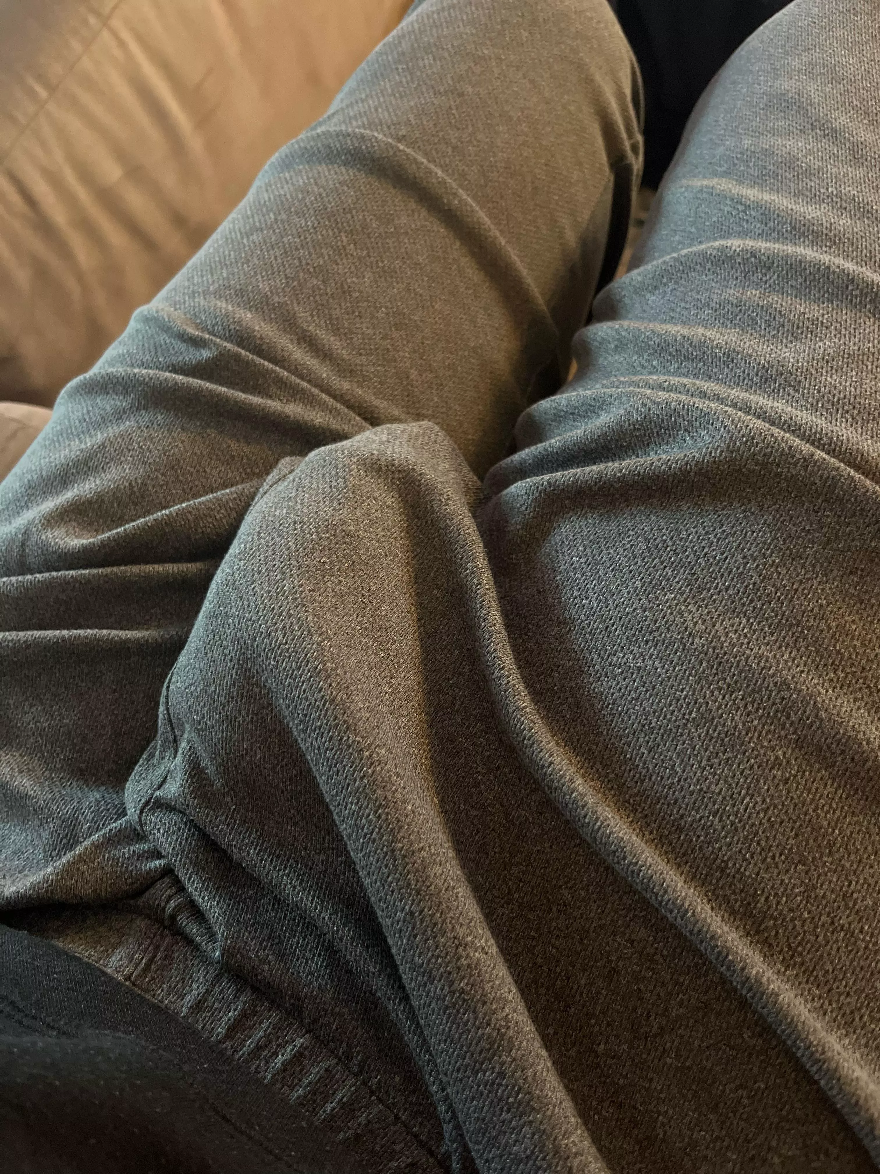 Monster bulge.. it’s gray sweatpants season 🍁 9.5” hard