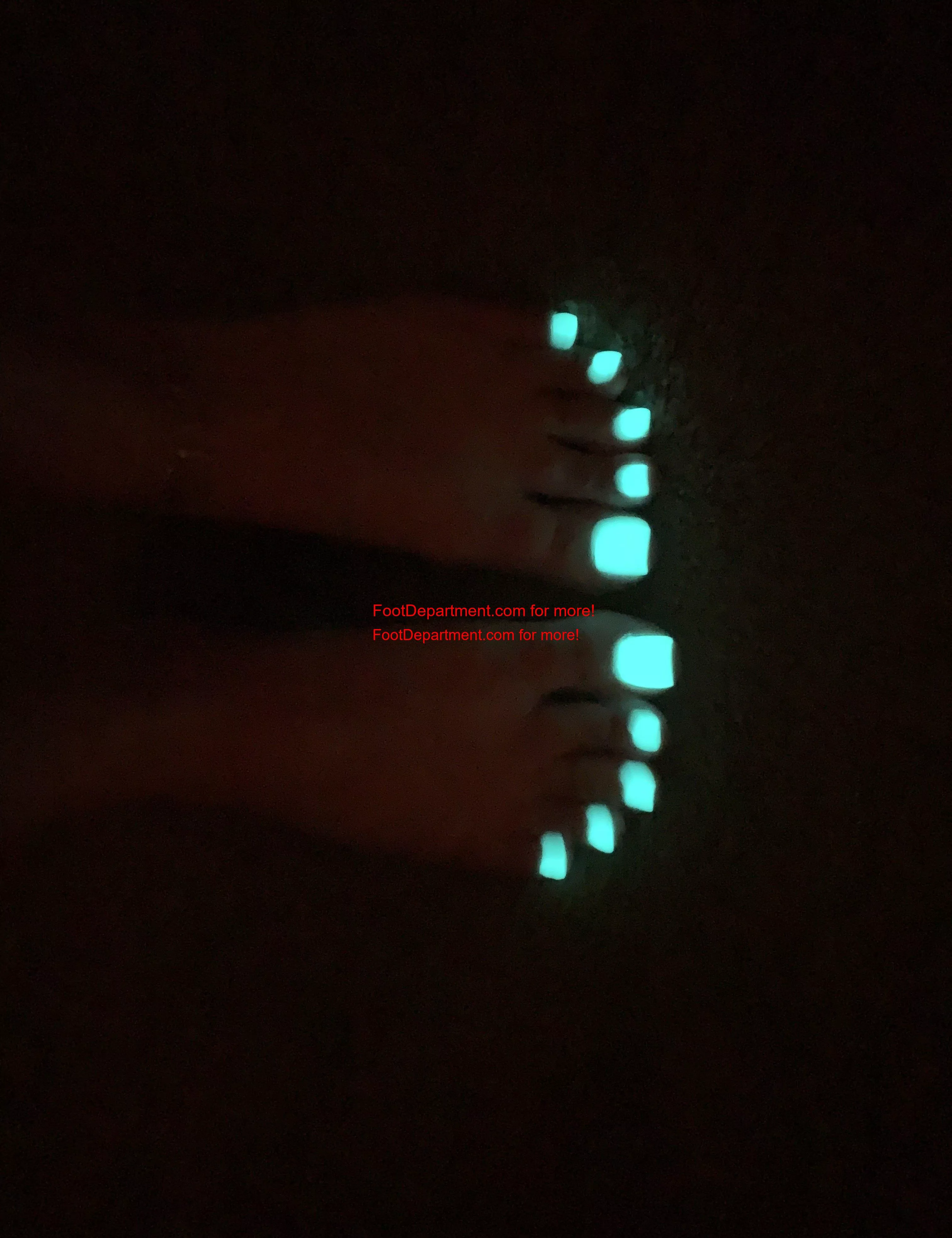 ten toes waiting on you (;