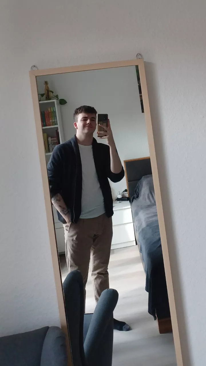 What are your plans for this weekend? :) wanna chat?