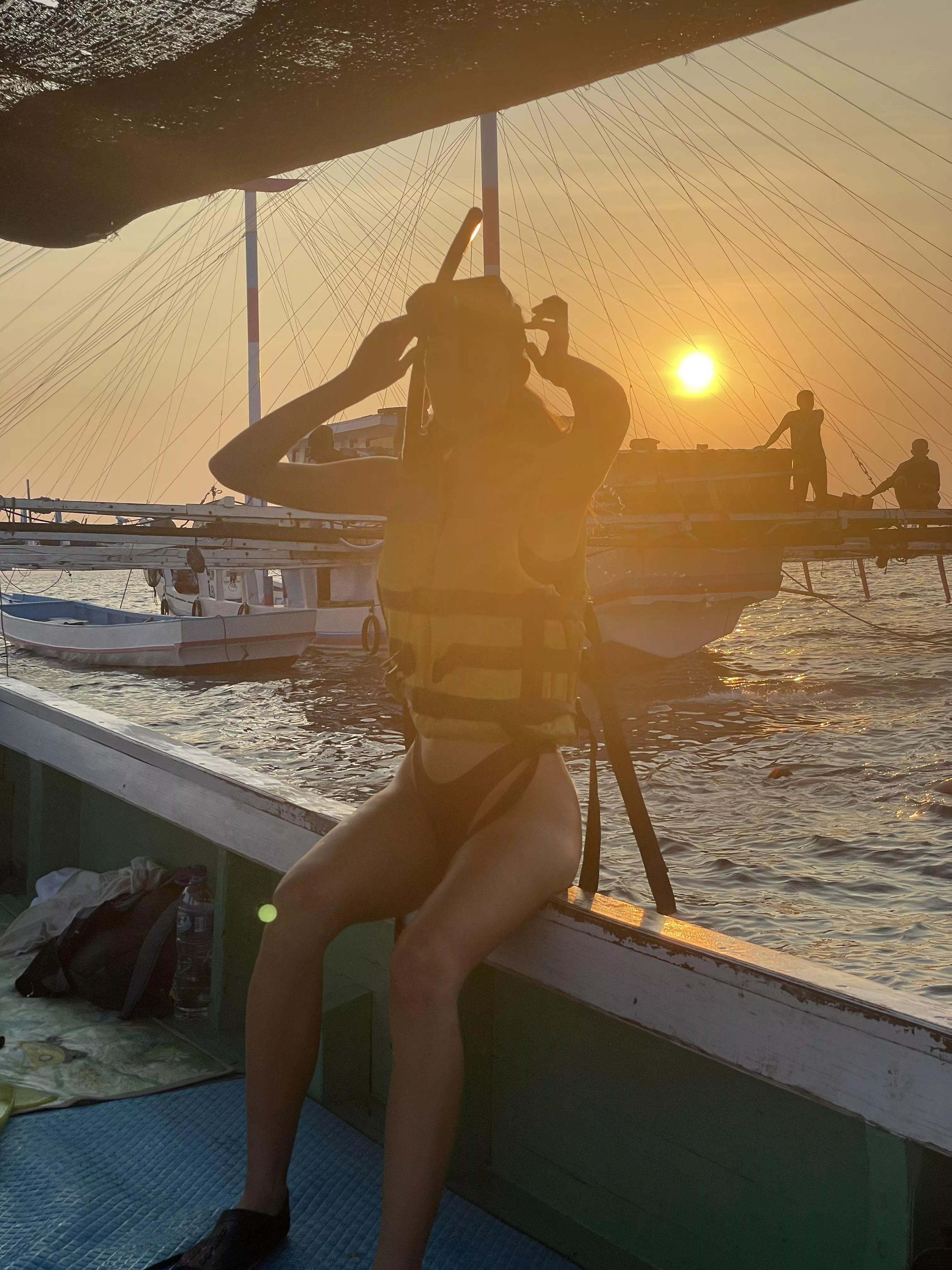 what was the point of choosing swimsuit for swiming with sharks if everyone looks like this