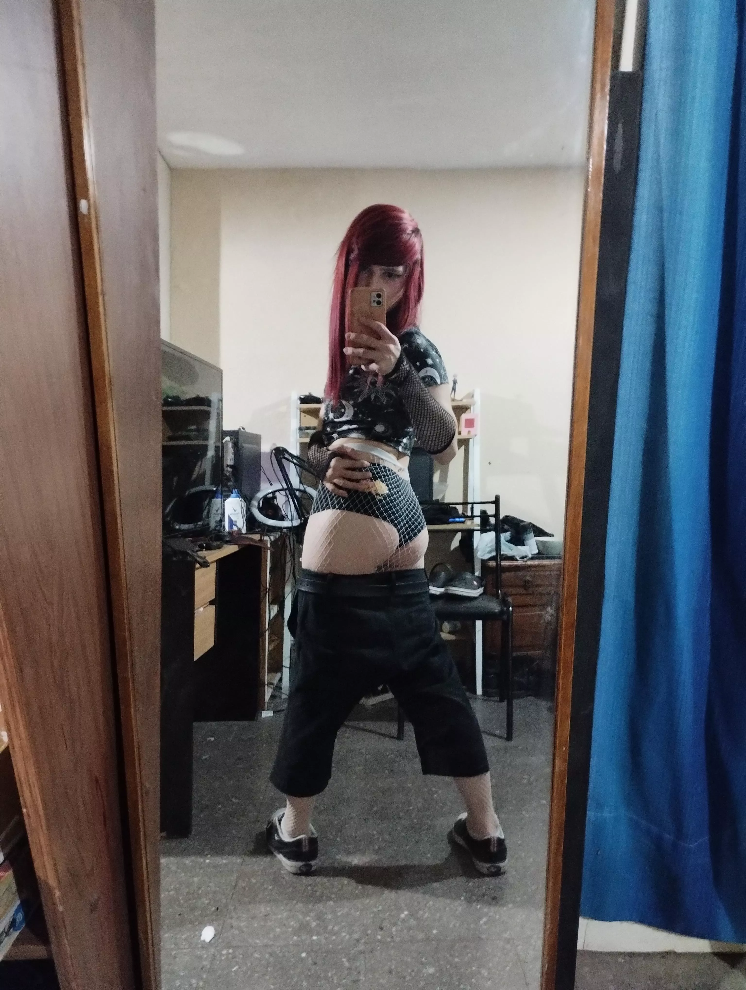 What would you do if you find me like this in your room? 👉👈