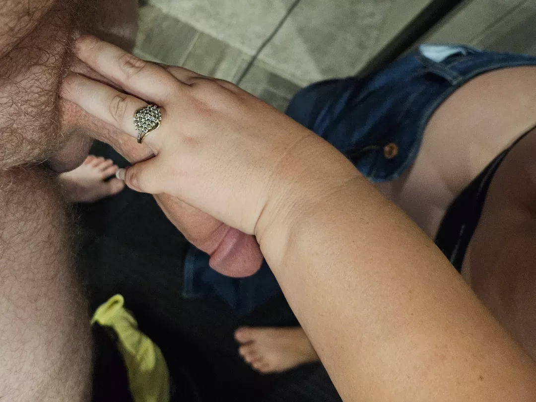 Where is your wife? 🤪😈 This isnt my girl 😤😜