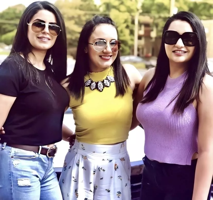 Which brown girl you taking to your room tonight? [3]