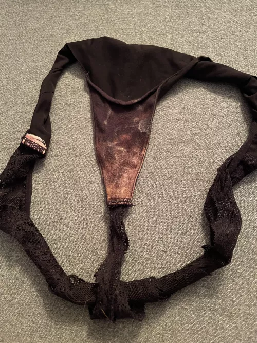 Wish everyone could smell and taste my GF’s dirty little thongs 🤩😮‍💨 F28 working as a teacher!