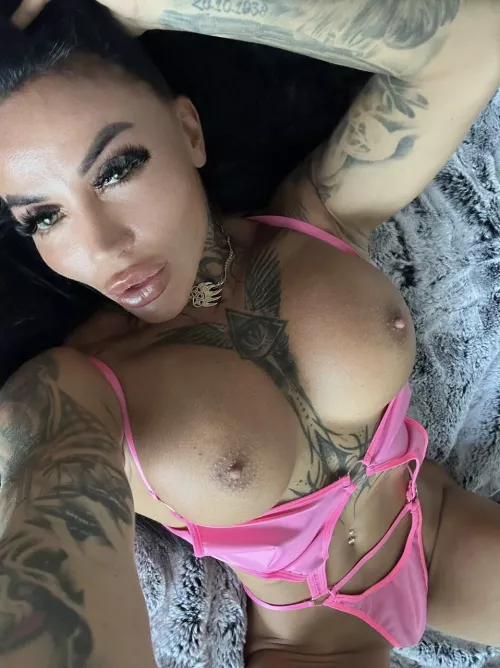 Woke up so horny today