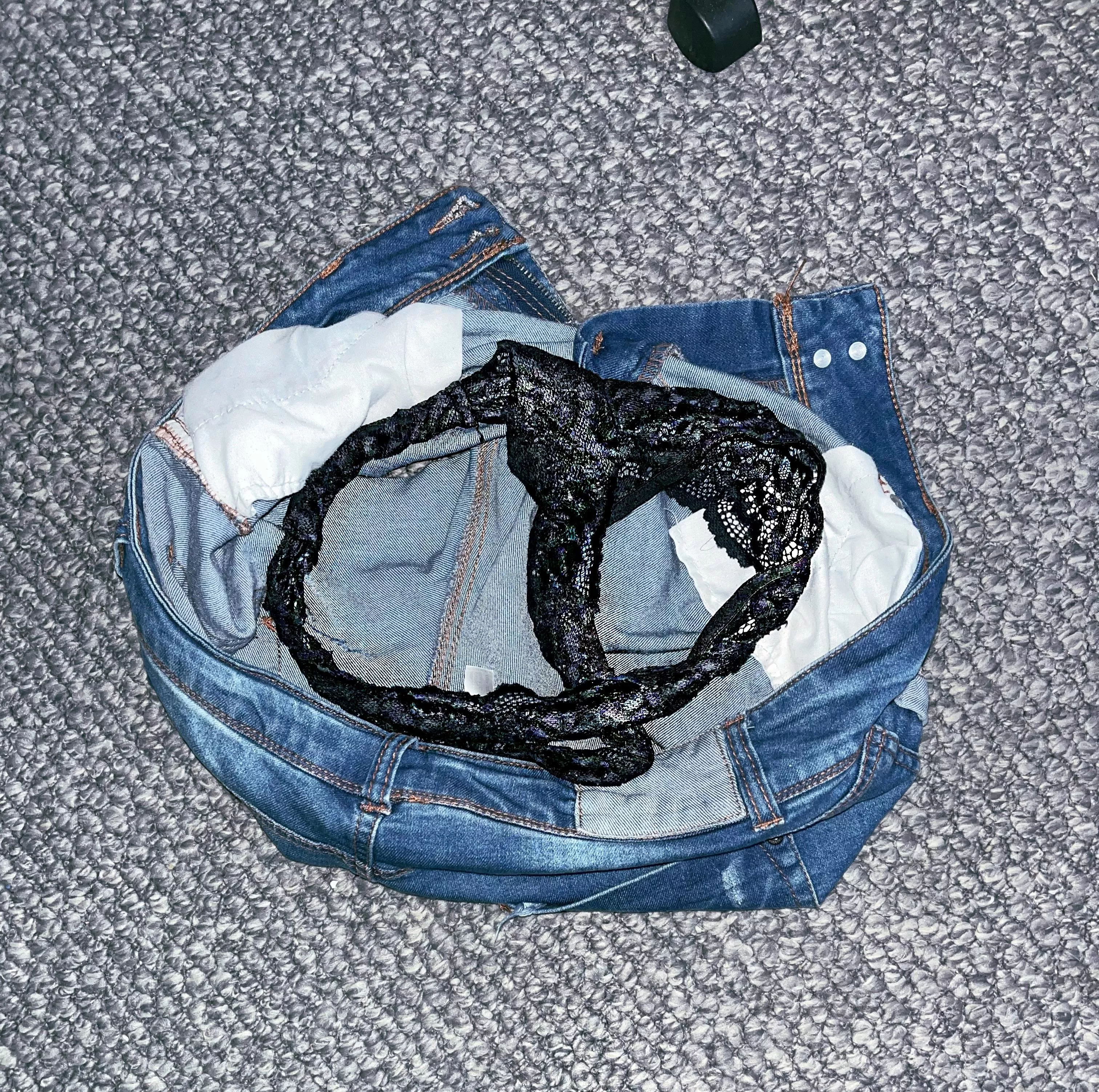 Aunt does it again she staying over for a few nights cause of job , for a 56yr old you got class with these cheeky numbers , before anyone asks I sneaked in while she was in shower to inspect them. Msg if like